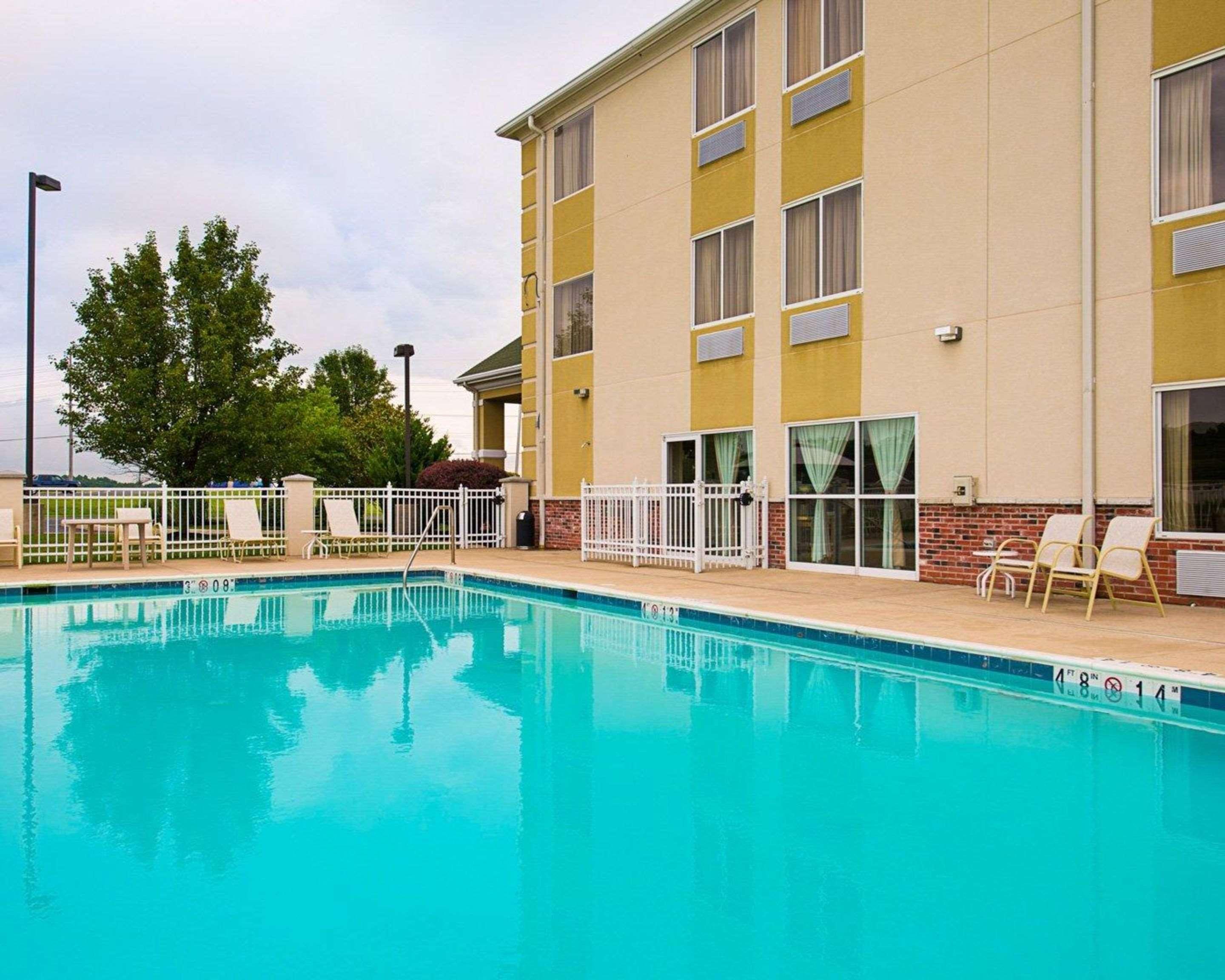 Quality Inn Spring Mills - Martinsburg North Exteriér fotografie